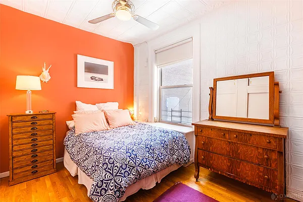 Sold by Oxford Property Group | media 13