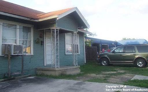 1st image of 919 FRESNO DR