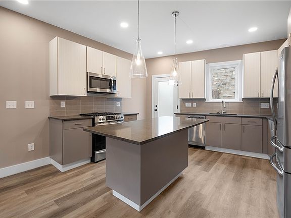 3rd image of 807 McCandless Ave