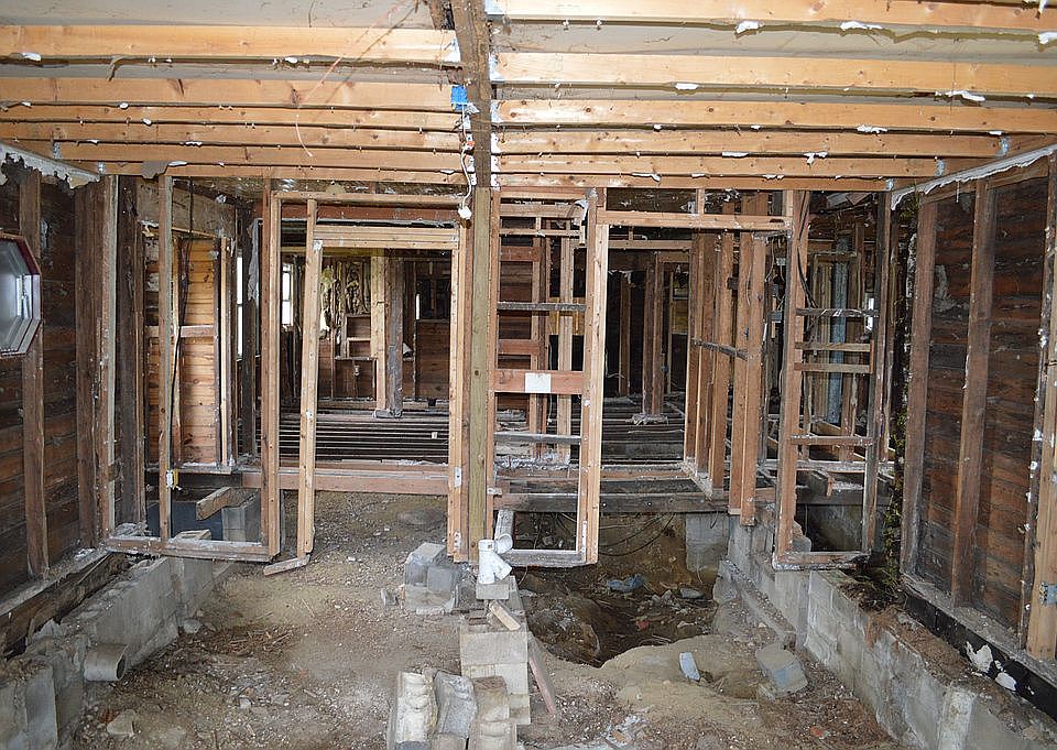 2nd image of 841 Walnut Ave