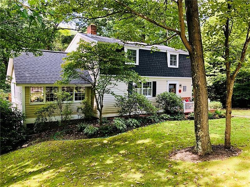1st image of 104 Charleston Dr