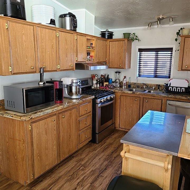 2nd image of 4400 Sunny Dr
