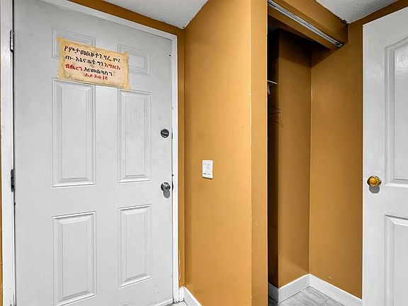 5th image of 919 E 38th St NE #802
