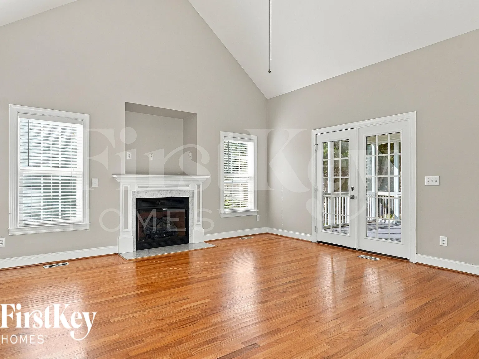 3 bed, 2.5 bath, 2564 sqft, $2,125 — Photo 3