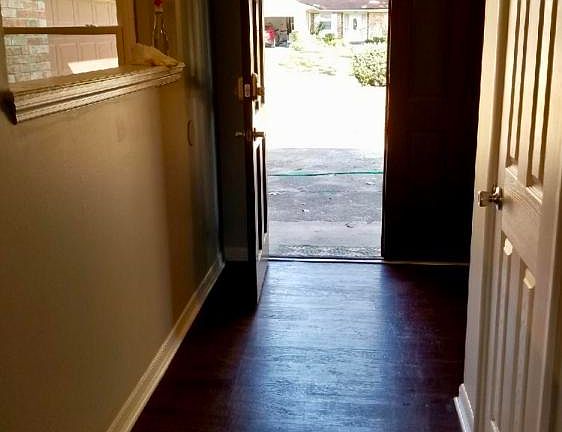 4th image of 2840 Birchwood Dr