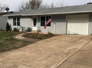 2509 Braintree Dr, High Ridge, MO 63049