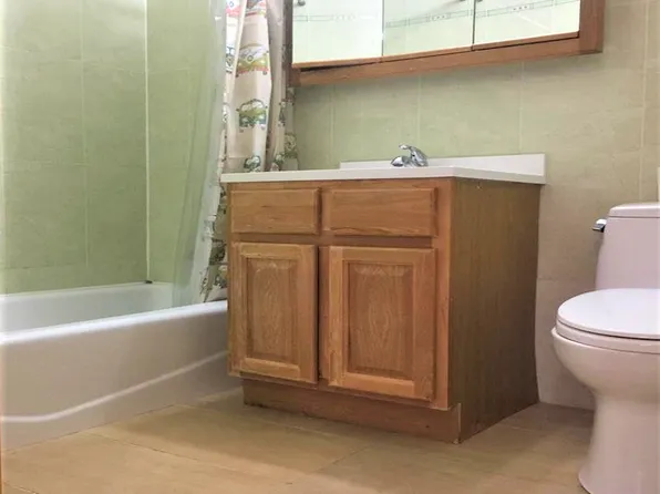 63-14 Queens Boulevard image 15 of 23