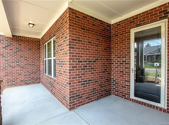 5th image of 12404 Pine Terrace Ct