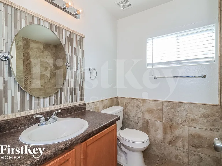 2854 E Phelps Rd — Photo 10