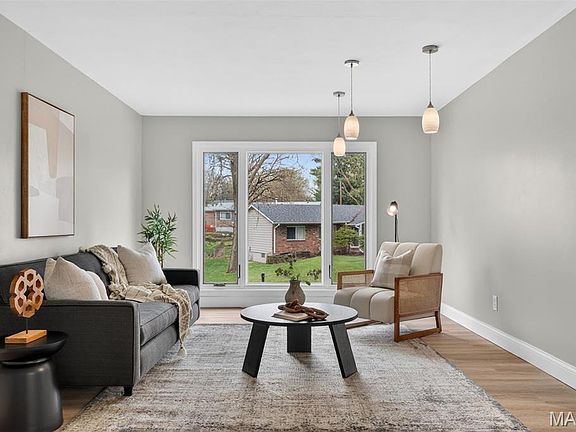 4th image of 12140 Lake Constance Dr