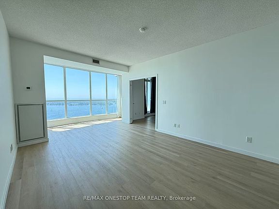 4th image of 208 Queens Quay W #3506