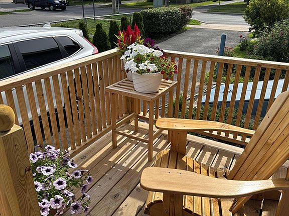 3rd image of 66 Oak St