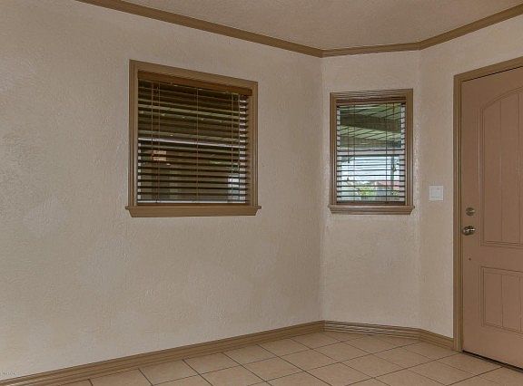 4th image of 4016 Beaver Dr