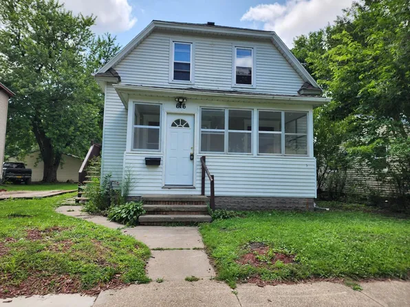 616 Fowler St, Waterloo, IA 50703