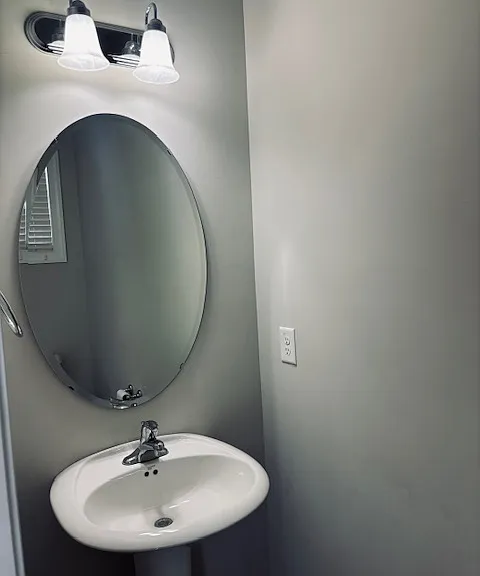 102 Secret Grove Ln — Photo 1