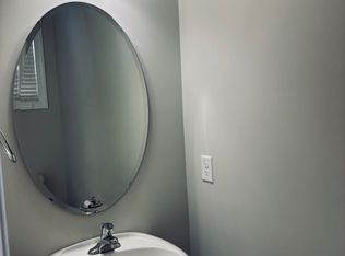 102 Secret Grove Ln, Holly Springs, NC 27540