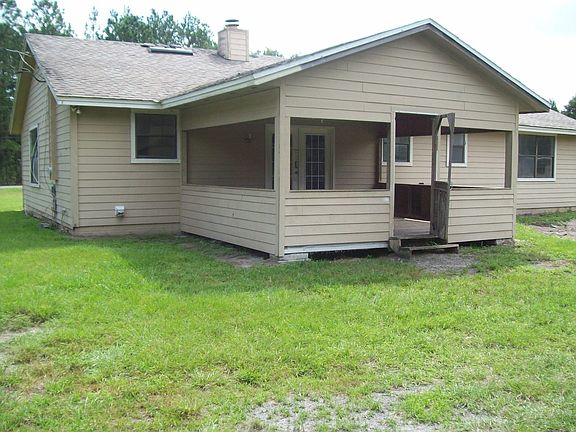 2nd image of 2384 Oleander Ave