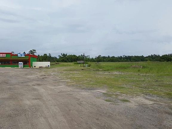 3rd image of 9009 Mount Houston Rd