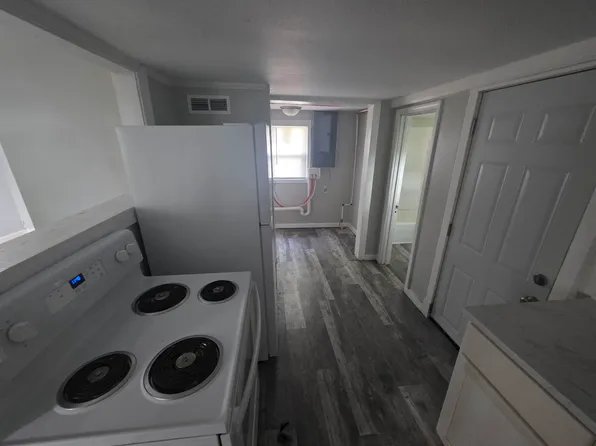 2212 S Santa Fe Ave, Wichita, KS 67211