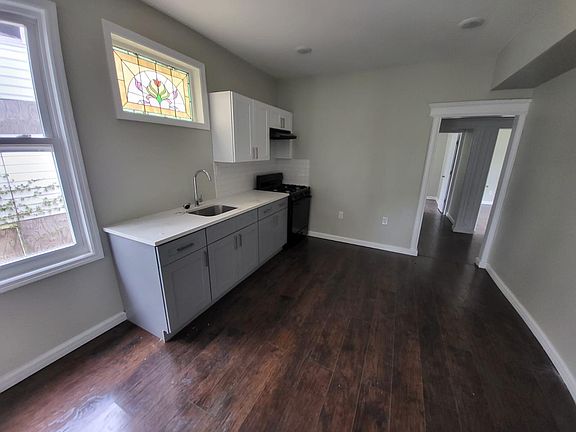 2nd image of 821 S 17th St Floor 2