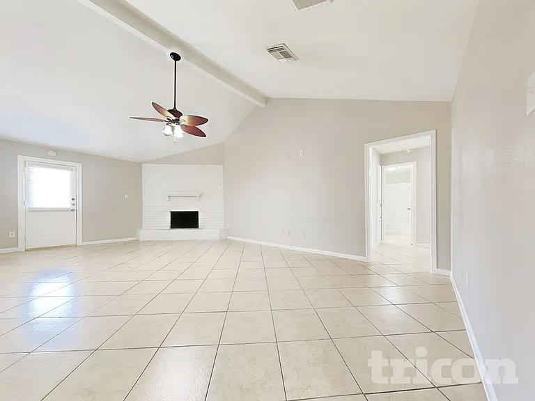 19030 Jodywood Dr — Photo 4