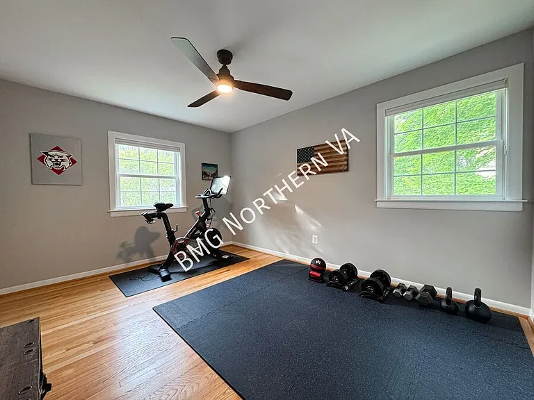 404 Onondio Cir SE — Photo 25
