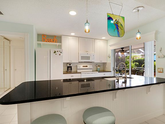 2nd image of 10301 Chapman Oak Court