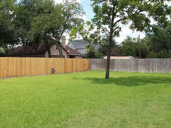 3rd image of 2953 Eric Ln