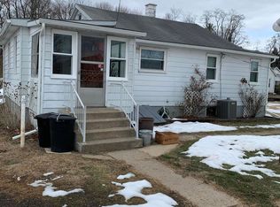 124 W Maple St, Milton, PA 17847