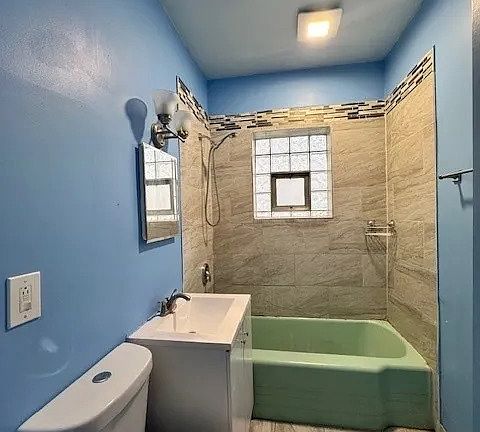 5th image of 4923 S Komensky Ave