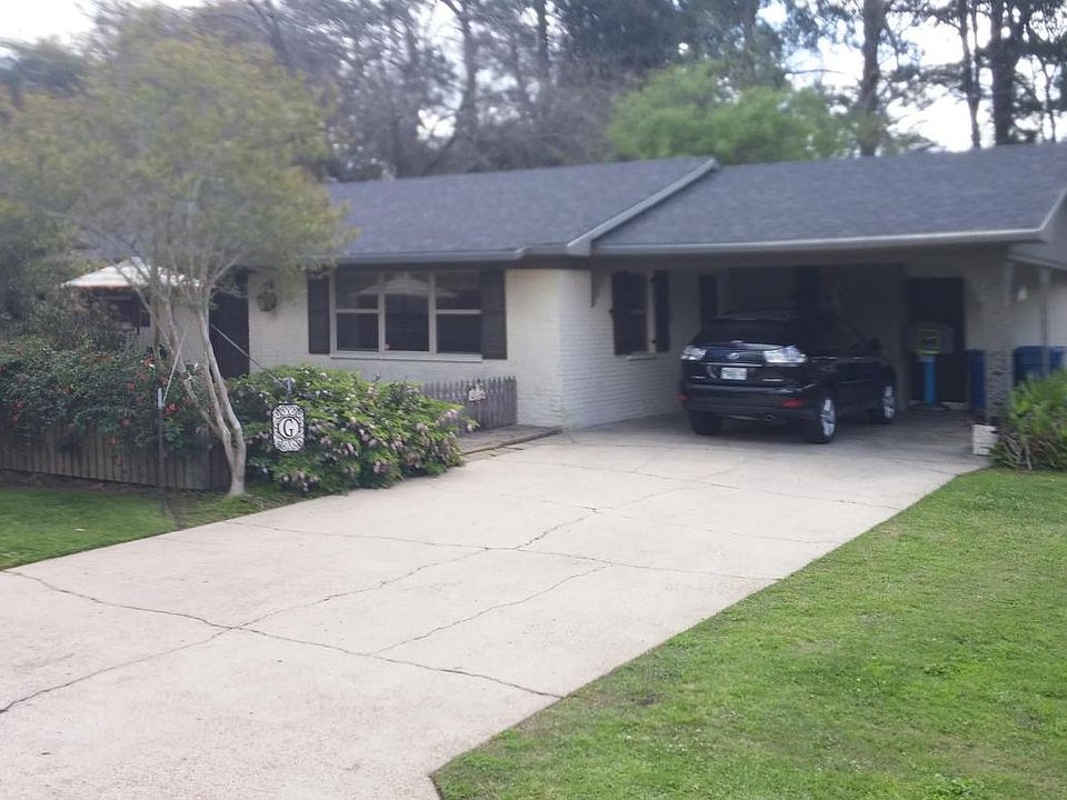1st image of 130 Fernhill Ave