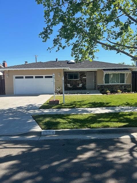 1st image of 1564 Carmel Dr