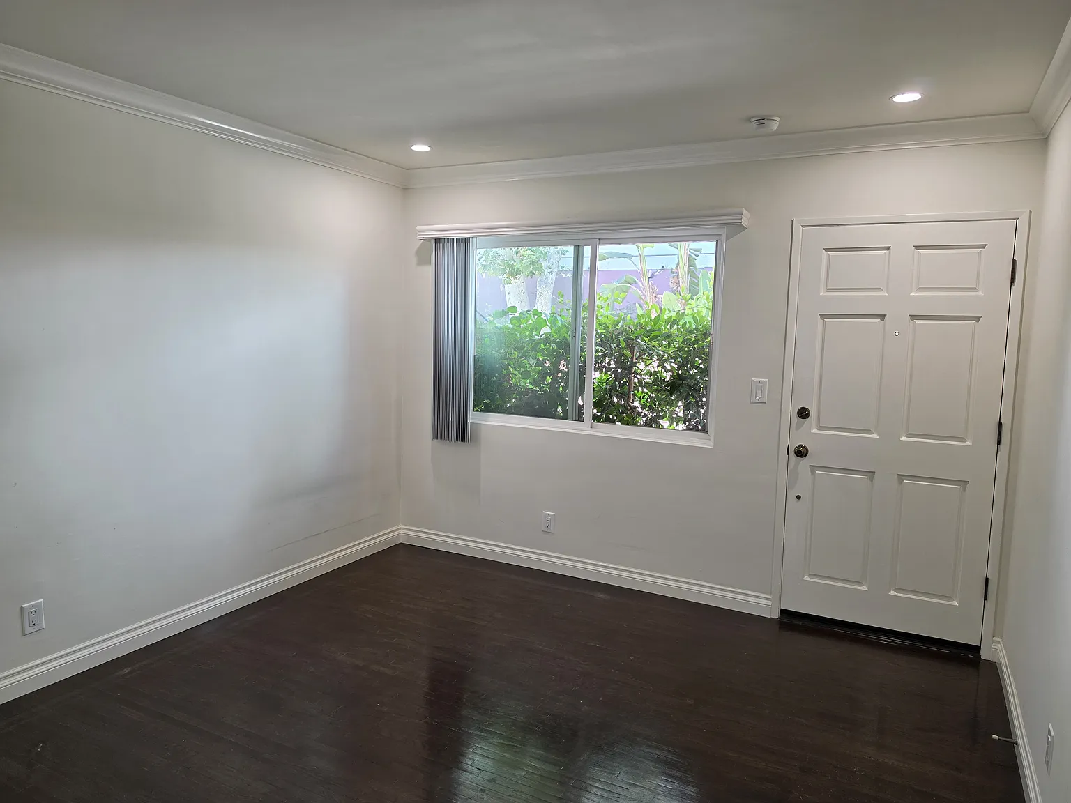Studio, 5503 sqft, $1,750 — Photo 3