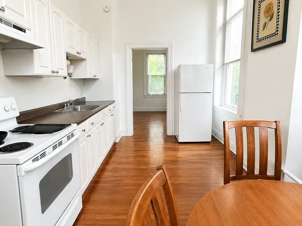 1901 E Lombard St, Baltimore, MD