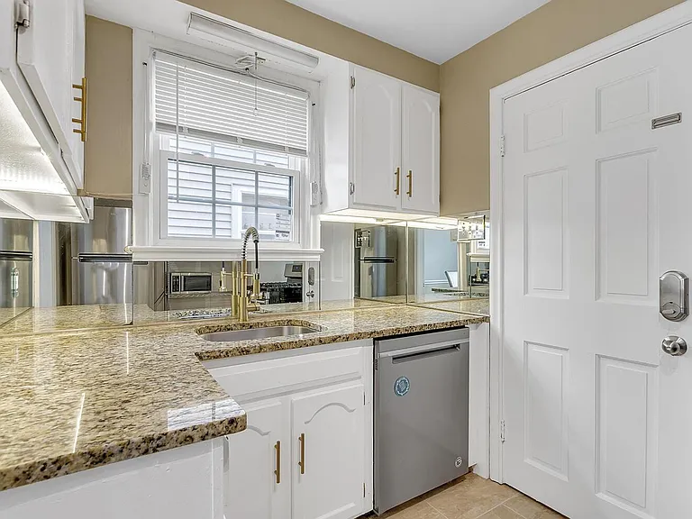 120 Wendel Ave #1 — Photo 5