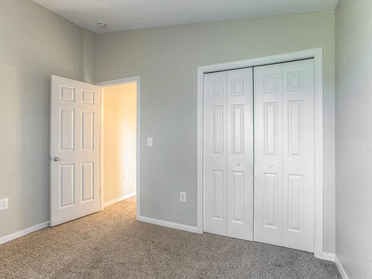 4944 Palm View Dr N — Photo 10
