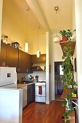 2nd image of 176 Stockholm St APT 3B