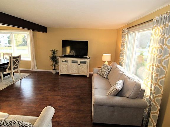 4th image of 5433 Park Vista Ct