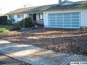 2nd image of 1885 SE Miller Ave