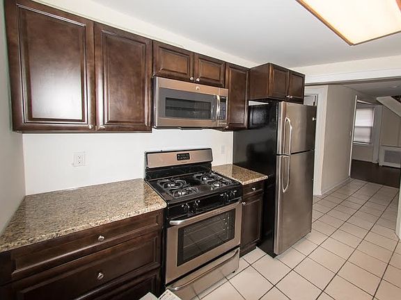 4th image of 8 N Perkins Ave #2