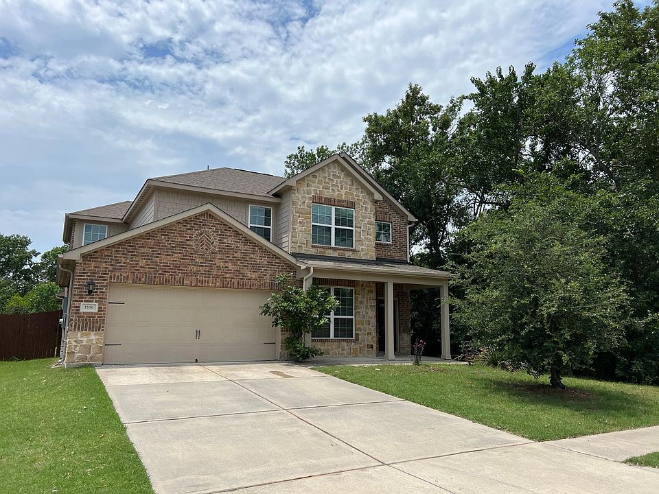 1st image of 1500 Persimmon Dr