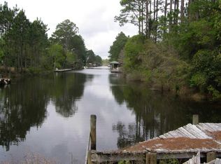 8141 Virginia Ln, Milton, FL 32583