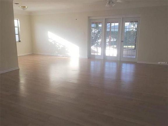 4th image of 2701 Pinellas Point Dr S