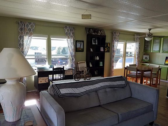 3rd image of 14 Paradise Hill Dr