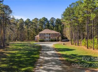 14230 High Echelon Dr, Matthews, NC 28105
