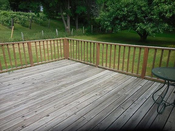 3rd image of 110 Gardeau Rd