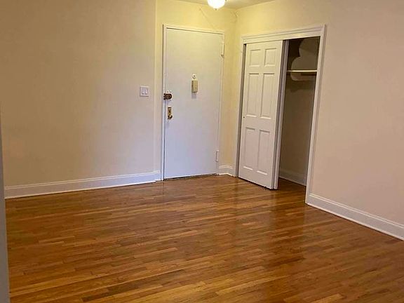 4th image of 53-02 32nd Ave #3