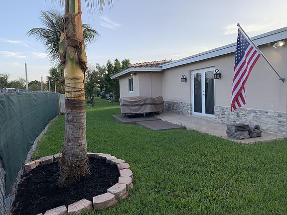 5th image of 4851 NW 13th Ave