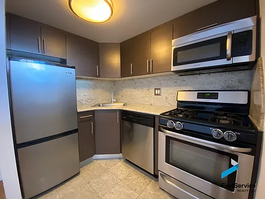 Rented by FirstService Realty (legacy) | media 26