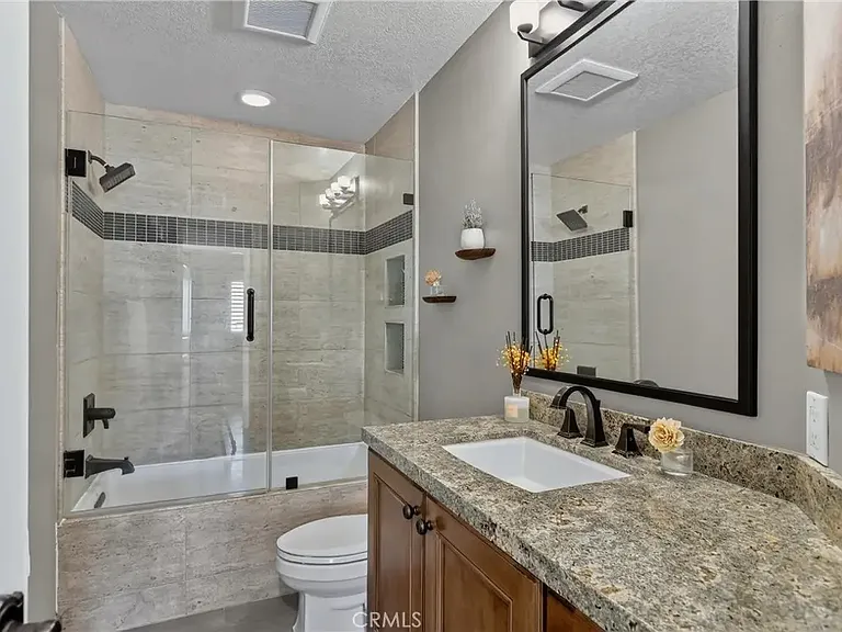 2704 N Vista Heights Ave — Photo 13